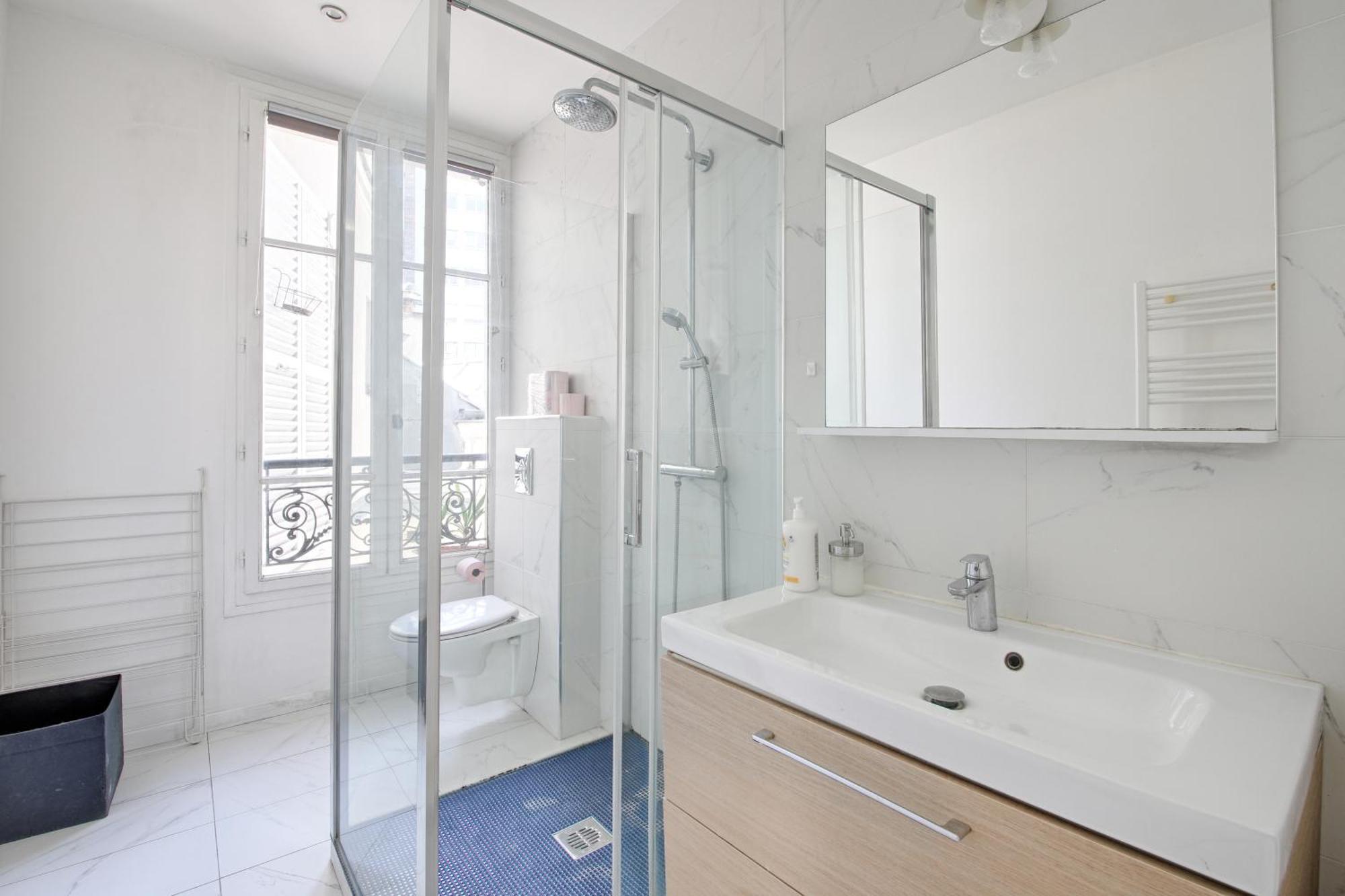 Vaugirard - Saint Germain Des Prés - Place Parigi